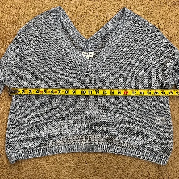 Superdown Serinah V Neck Sweater Size Medium Revolve - Picture 9 of 11